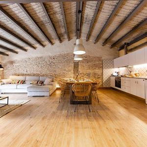 Bravissimo Placa Del Vi, Design Penthouse